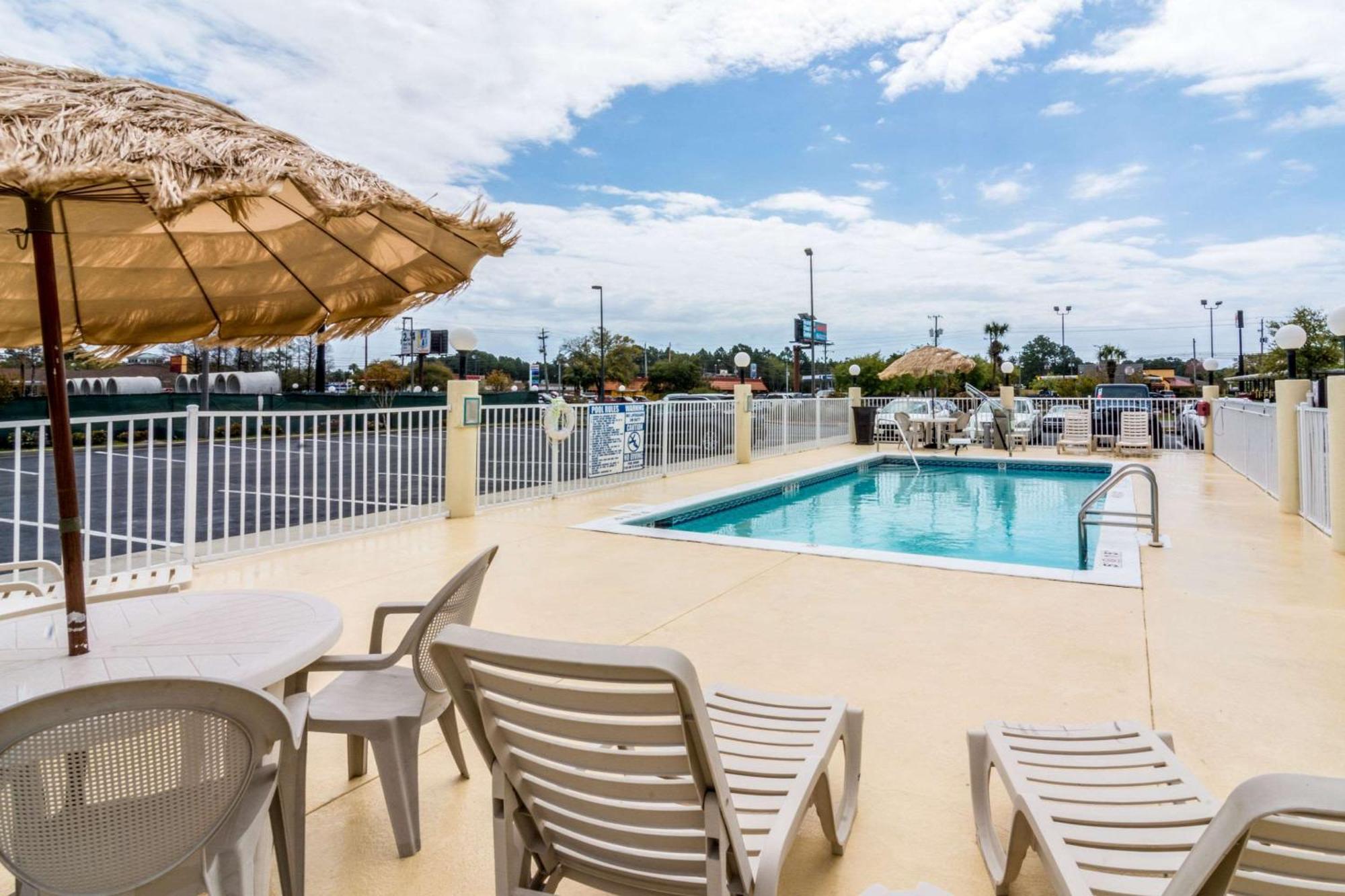 Comfort Inn & Suites Panama City North Exterior photo